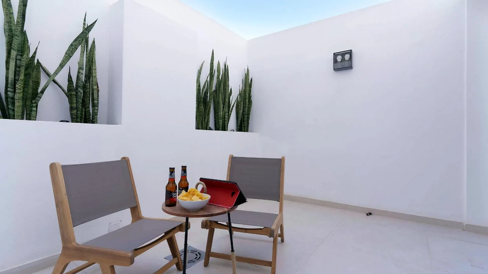 Blue Marina Suites - Boutique Apartments Arrecife